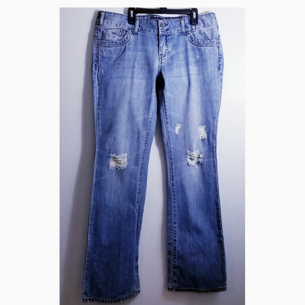 Mimic|| Distressed Boot Cut Jeans